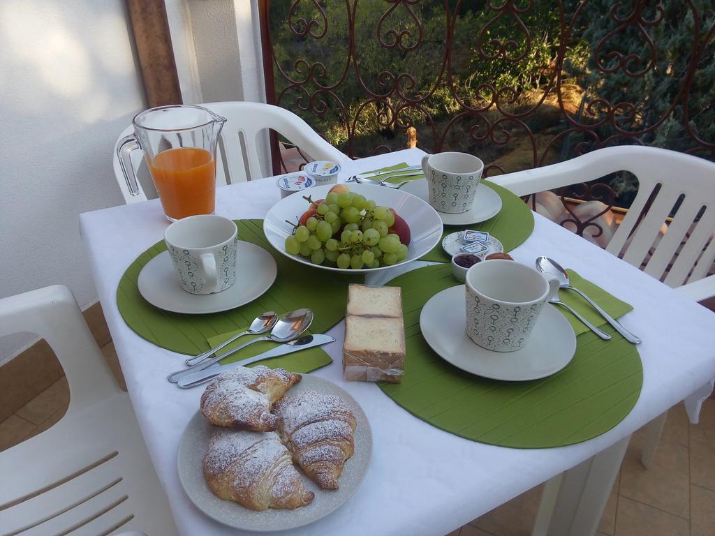 니콜로시 Il Giardino Di Leoca B&B 외부 사진